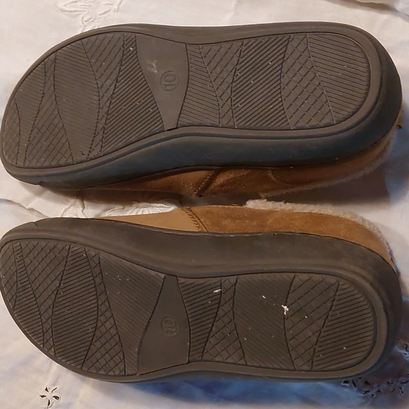 Slippers Size 10 - Picture 2 of 2